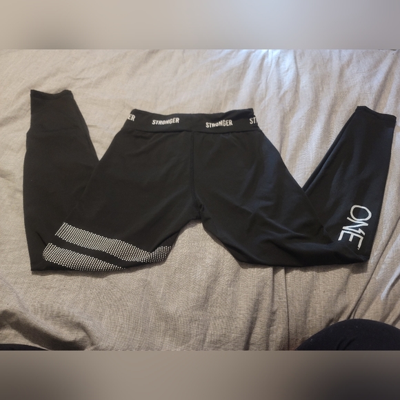 STRONGER LEGGINGS - Picture 5 of 10